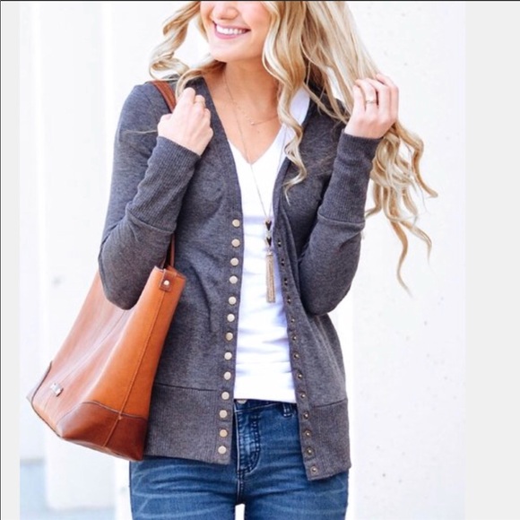 Jackets & Blazers - ✨LAST ONE✨Charcoal grey 3/4 sleeves snap cardigan